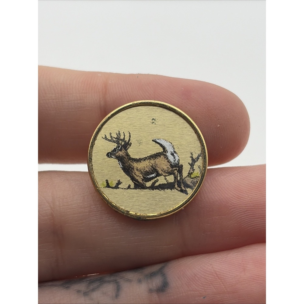 Vintage White Tail Deer Buck Hunting Gold Tone Lapel Hat Pin
